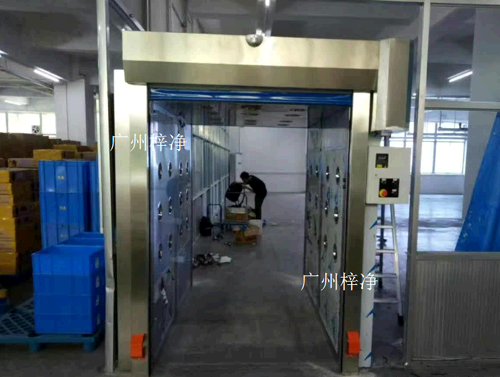 快速卷簾門貨淋室現場安裝圖 快速卷簾門貨淋室現場安裝圖